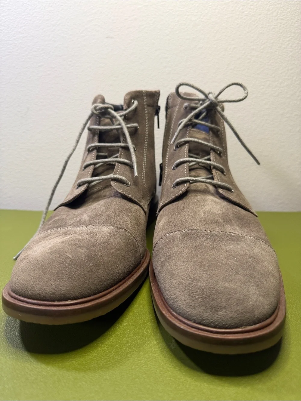 Steve Madden Men's Taupe Suede Chukka Boots Size 11.5